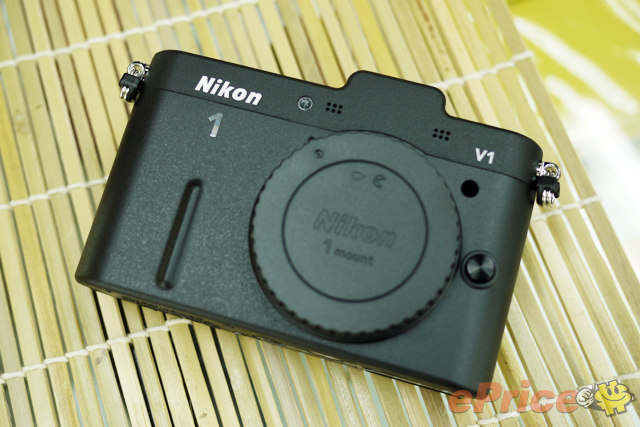 尼康 Nikon 1 V1、J1 新机到货,开箱试玩! 尼康 Nikon 1 V1、J1 新机到货,开箱试玩!