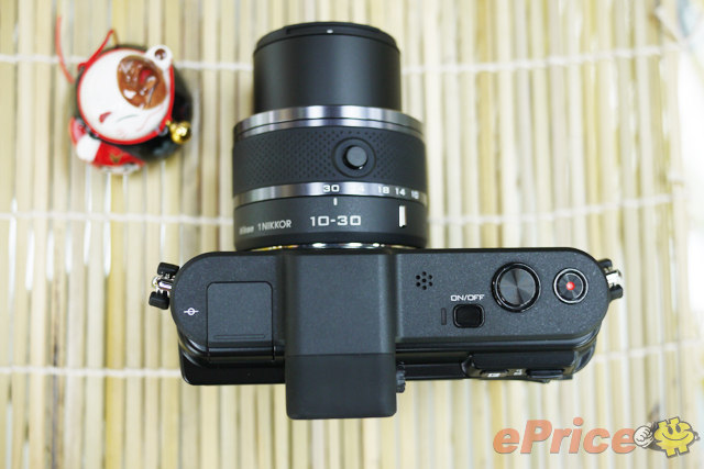 尼康 Nikon 1 V1、J1 新机到货,开箱试玩! 尼康 Nikon 1 V1、J1 新机到货,开箱试玩!