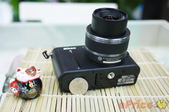 尼康 Nikon 1 V1、J1 新机到货,开箱试玩! 尼康 Nikon 1 V1、J1 新机到货,开箱试玩!