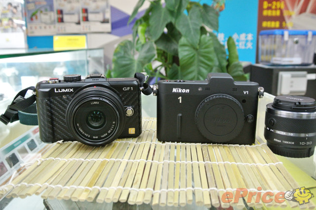 尼康 Nikon 1 V1、J1 新机到货,开箱试玩! 尼康 Nikon 1 V1、J1 新机到货,开箱试玩!
