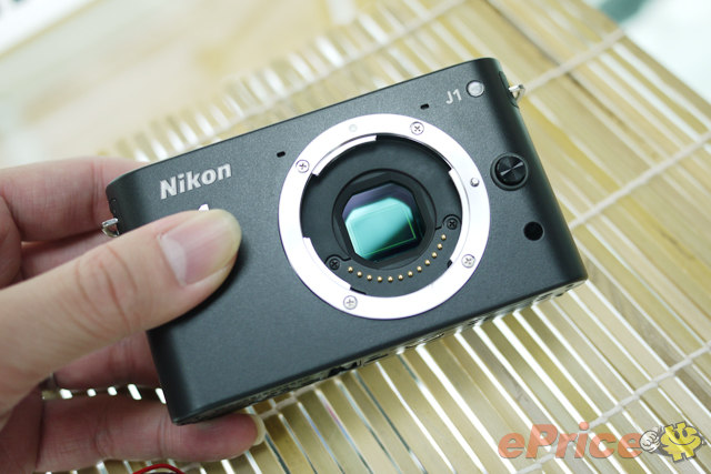 尼康 Nikon 1 V1、J1 新机到货,开箱试玩! 尼康 Nikon 1 V1、J1 新机到货,开箱试玩!