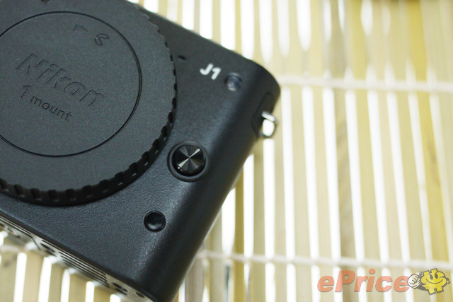 尼康 Nikon 1 V1、J1 新机到货,开箱试玩! 尼康 Nikon 1 V1、J1 新机到货,开箱试玩!