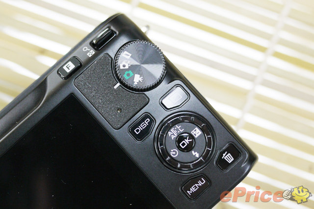 尼康 Nikon 1 V1、J1 新机到货,开箱试玩! 尼康 Nikon 1 V1、J1 新机到货,开箱试玩!