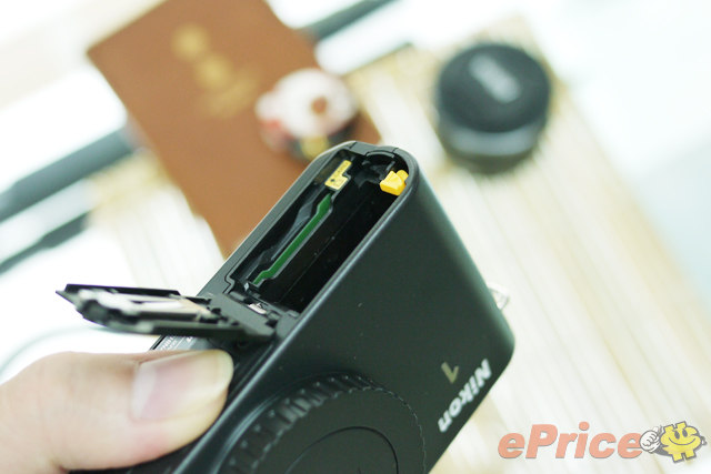 尼康 Nikon 1 V1、J1 新机到货,开箱试玩! 尼康 Nikon 1 V1、J1 新机到货,开箱试玩!