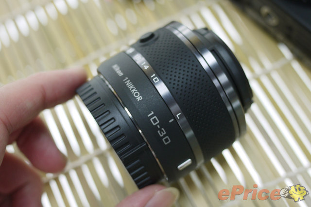 尼康 Nikon 1 V1、J1 新机到货,开箱试玩! 尼康 Nikon 1 V1、J1 新机到货,开箱试玩!