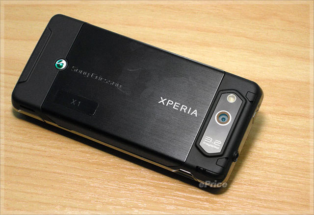 新闻 - 九大介面 x 中文外挂?Xperia X1 香港版体验!