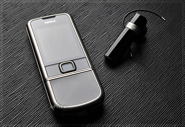 新闻 - 洗链更出色?Nokia 8800 Carbon Arte 图赏
