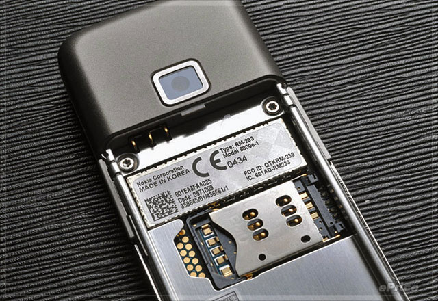 新闻 - 洗链更出色?Nokia 8800 Carbon Arte 图赏