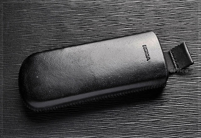 新闻 - 洗链更出色?Nokia 8800 Carbon Arte 图赏