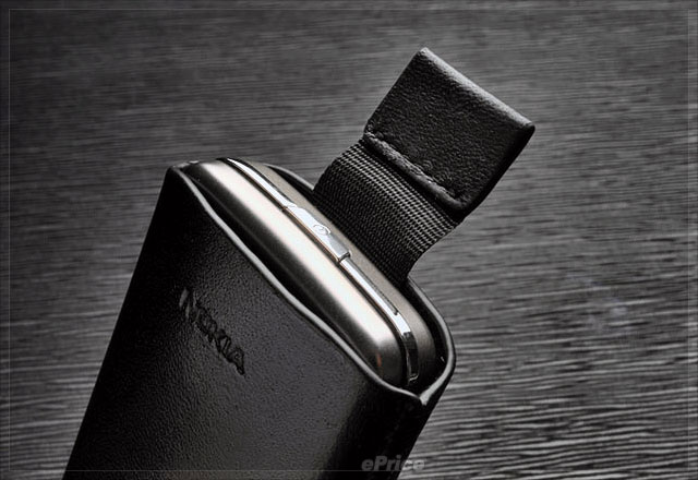新闻 - 洗链更出色?Nokia 8800 Carbon Arte 图赏