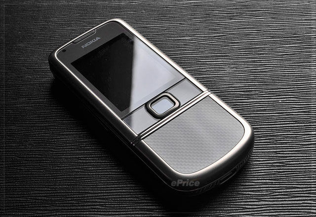 新闻 - 洗链更出色?Nokia 8800 Carbon Arte 图赏