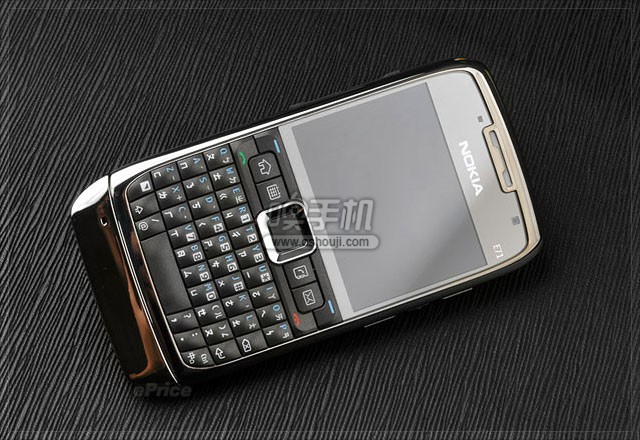 新闻 - 瘦身成功!?Nokia E71 外表靓、内在更吸引