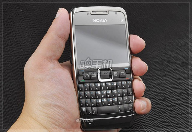 新闻 - 瘦身成功!?Nokia E71 外表靓、内在更吸引