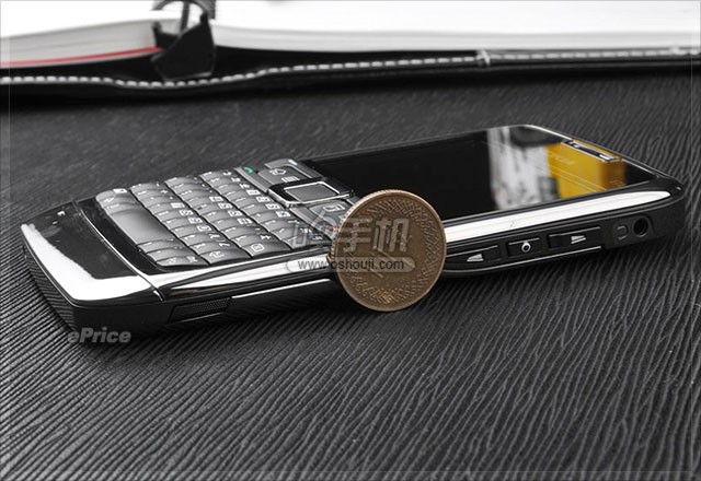 新闻 - 瘦身成功!?Nokia E71 外表靓、内在更吸引