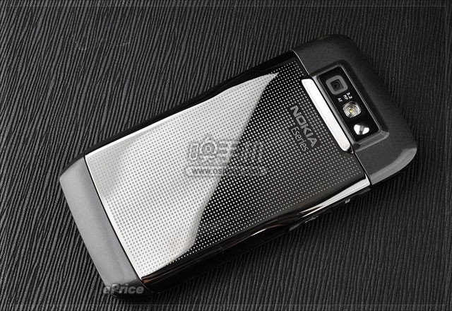 新闻 - 瘦身成功!?Nokia E71 外表靓、内在更吸引