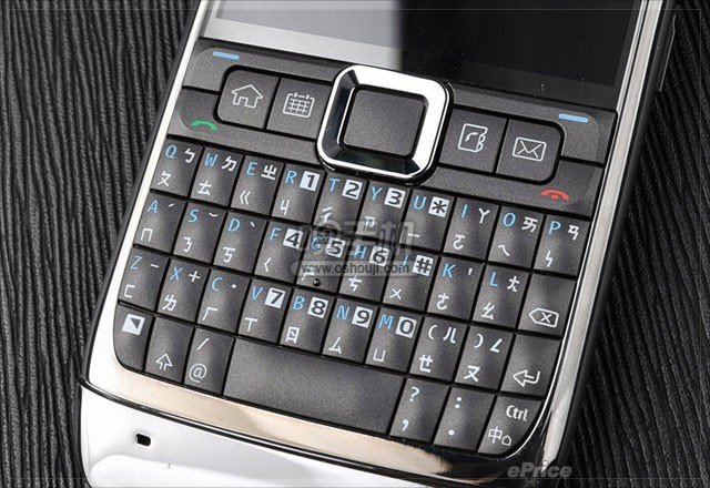 新闻 - 瘦身成功!?Nokia E71 外表靓、内在更吸引